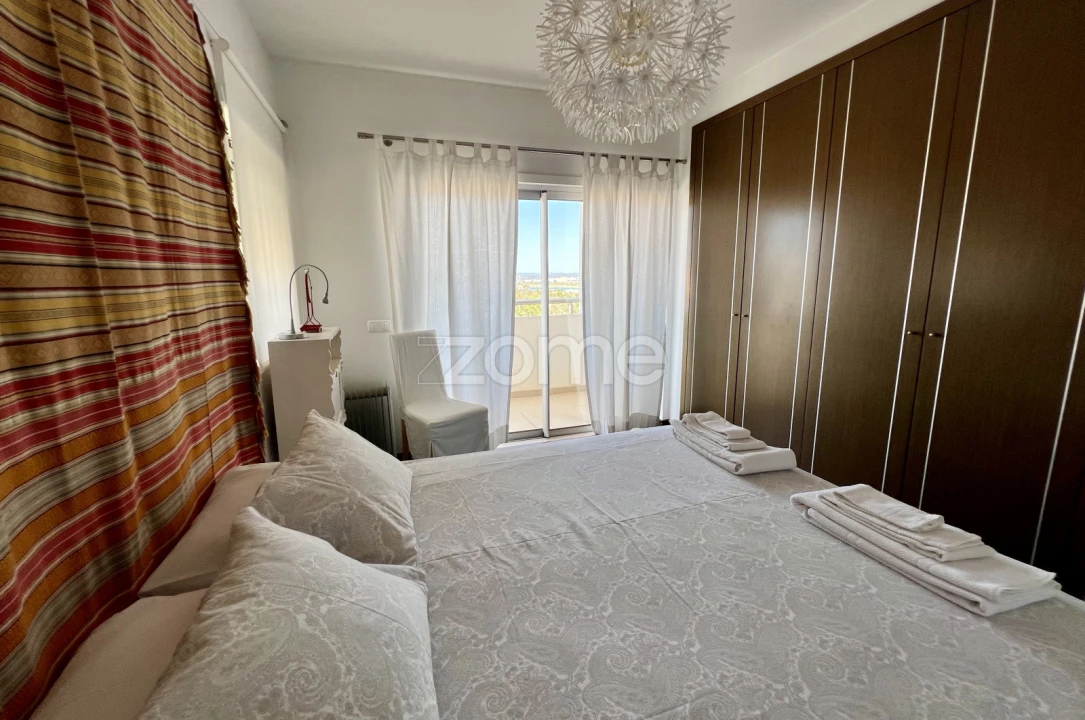 Apartamento T2 para Venda em Portimão Foto 17
