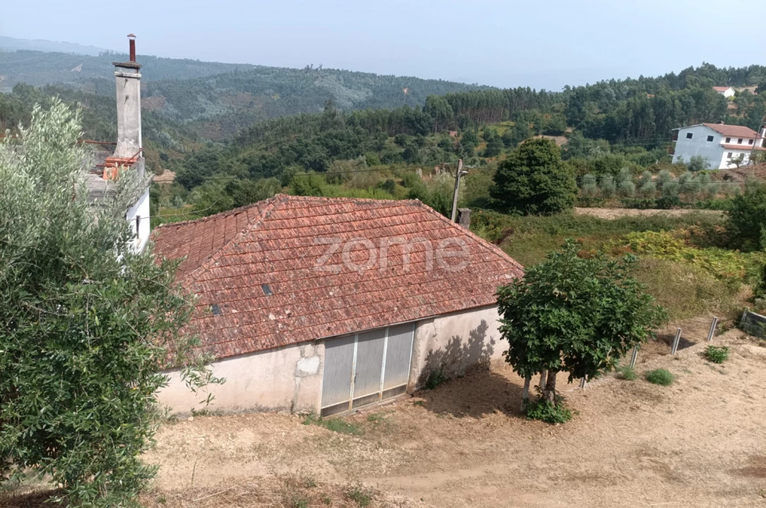 Moradia T4 para Venda em Pombeiro da Beira Foto 2