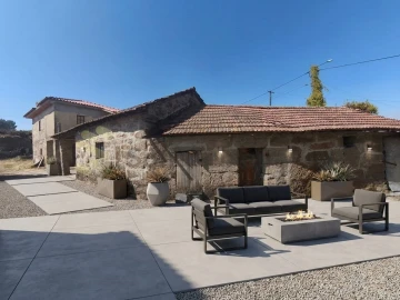 Quinta para Venda em Guilhufe e Urrô