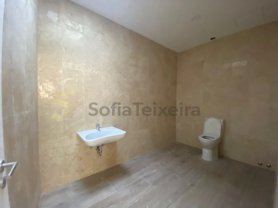 Quinta para Venda em Paço de Sousa Foto 28