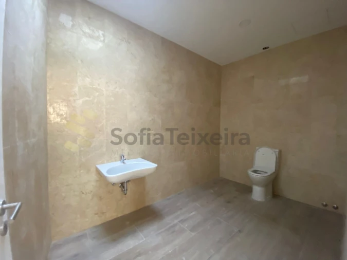 Quinta para Venda em Paço de Sousa Foto 28