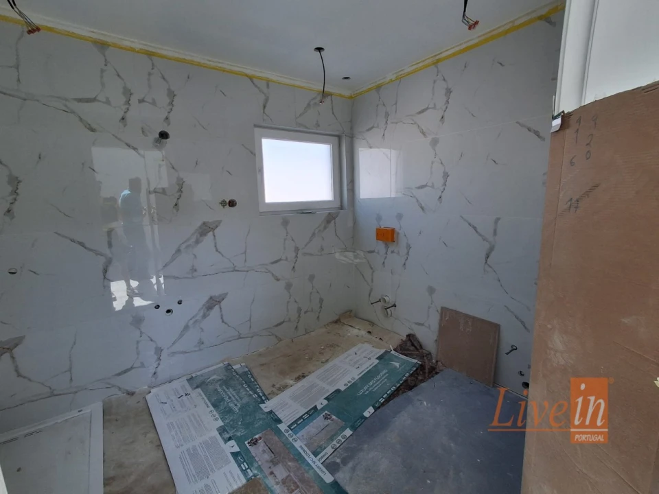 Moradia T5 para Venda em São Pedro da Cadeira Foto 21