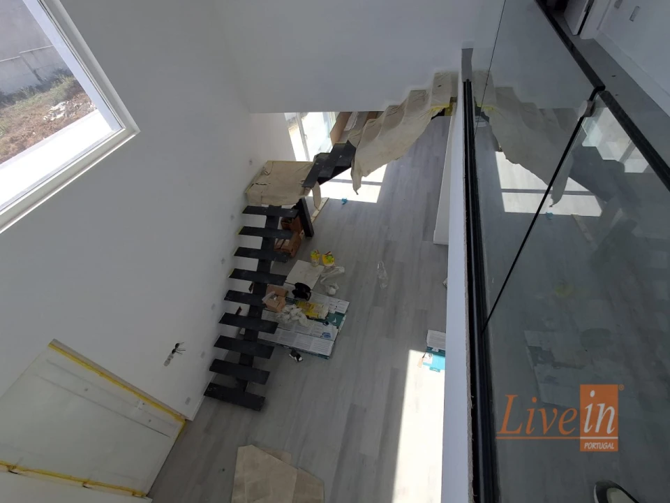 Moradia T5 para Venda em São Pedro da Cadeira Foto 42