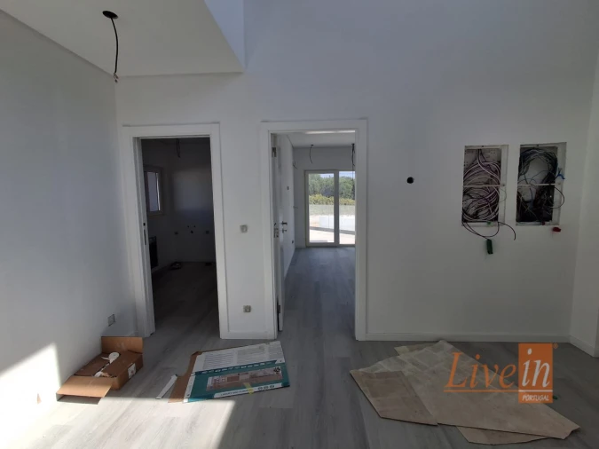 Moradia T5 para Venda em São Pedro da Cadeira Foto 43