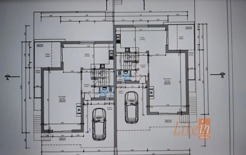 Moradia T3 para Venda em Igreja Nova e Cheleiros Foto 32