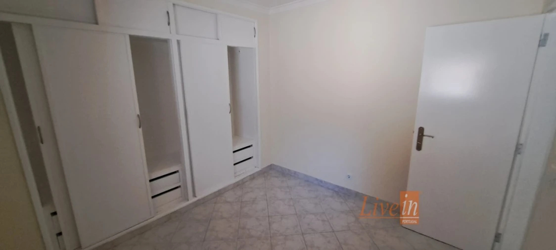 Apartamento T1 para Venda em São João das Lampas e Terrugem Foto 13