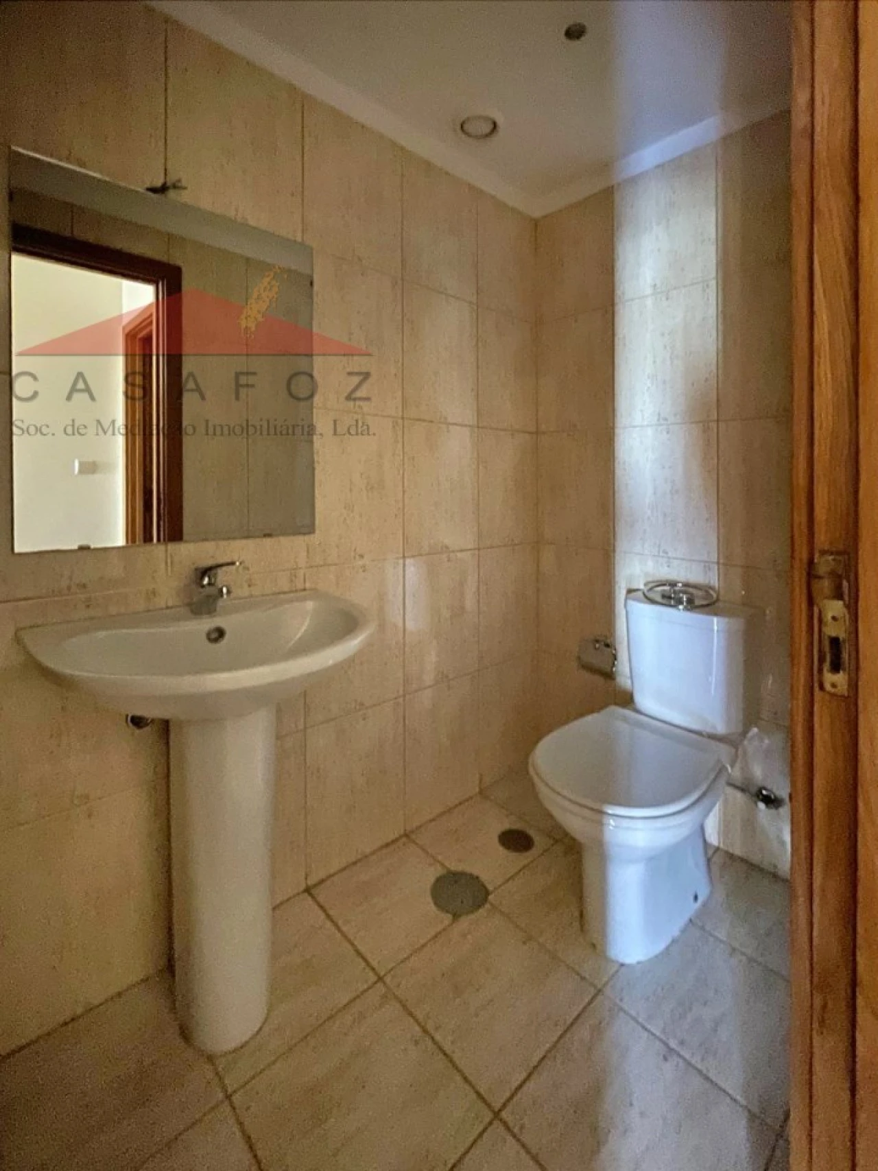 Apartamento T2 para Venda em Ramalde Foto 19