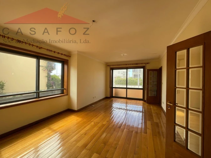 Apartamento T2 para Venda em Ramalde Foto 1