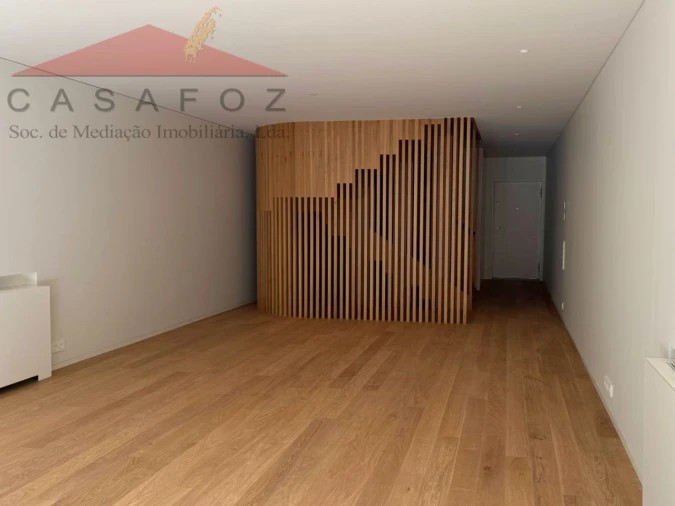 Apartamento T3 para Venda em Aldoar, Foz do Douro e Nevogilde Foto 4