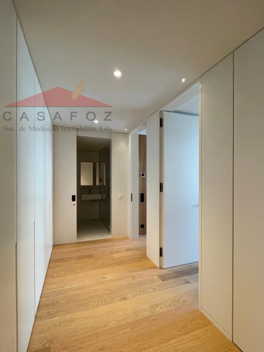 Apartamento T3 para Venda em Aldoar, Foz do Douro e Nevogilde Foto 17