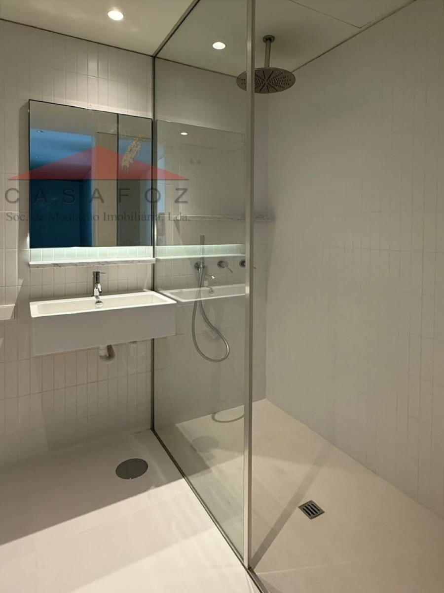 Apartamento T3 para Venda em Aldoar, Foz do Douro e Nevogilde Foto 32