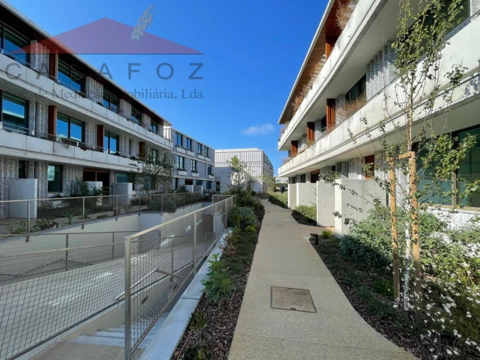 Apartamento T3 para Venda em Aldoar, Foz do Douro e Nevogilde Foto 36