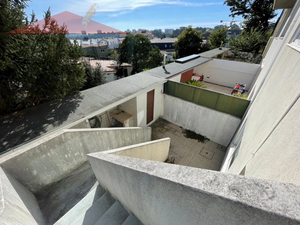 Moradia T6 para Venda em Lordelo do Ouro e Massarelos Foto 36