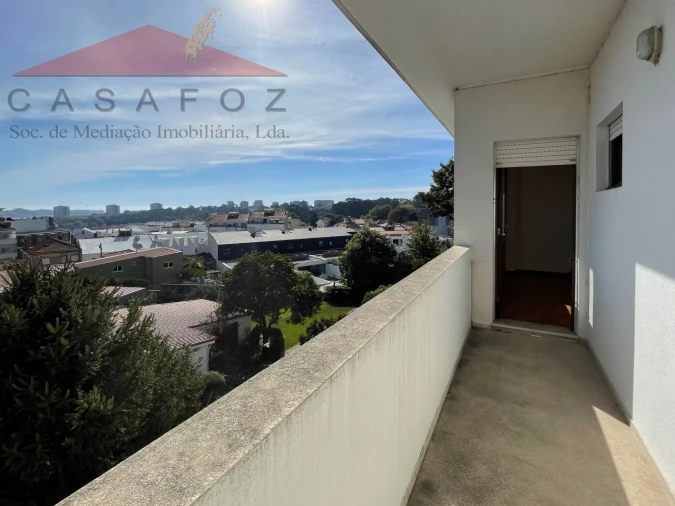 Moradia T6 para Venda em Lordelo do Ouro e Massarelos Foto 25