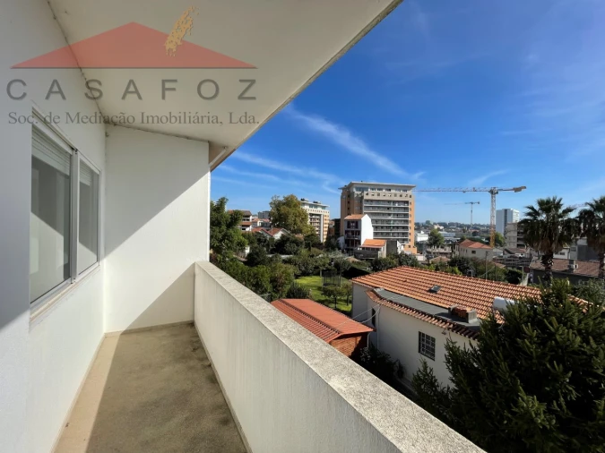 Moradia T6 para Venda em Lordelo do Ouro e Massarelos Foto 24