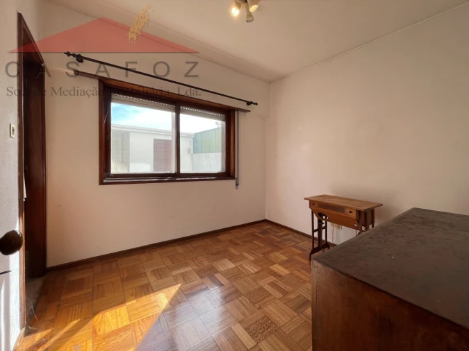 Moradia T6 para Venda em Lordelo do Ouro e Massarelos Foto 33