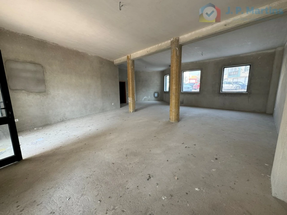 Loja para Venda em Alhos Vedros Foto 1