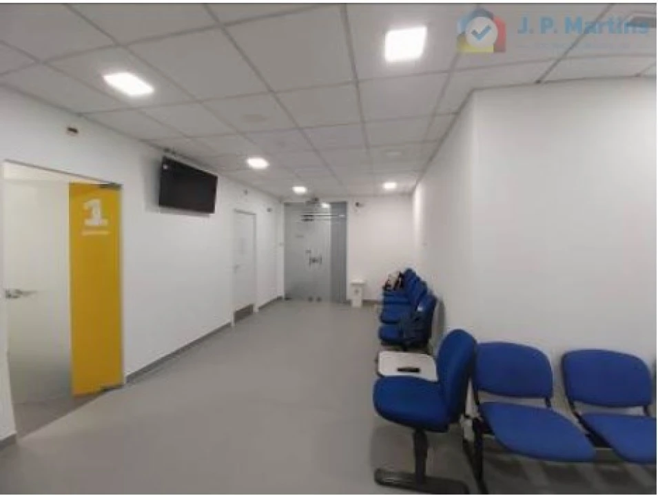 Loja para Venda em Alvalade Foto 4