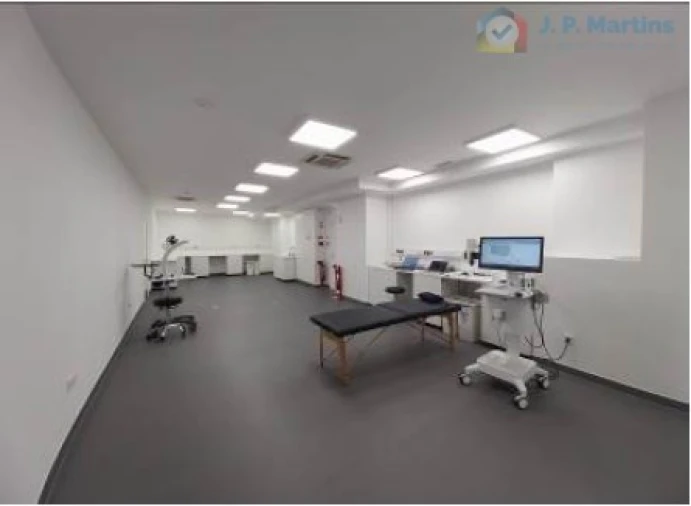 Loja para Venda em Alvalade Foto 13