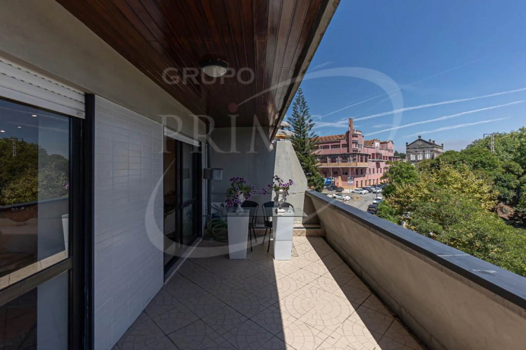 Apartamento T5 para Venda em Campanhã Foto 12