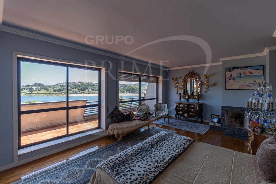 Apartamento T5 para Venda em Campanhã Foto 21