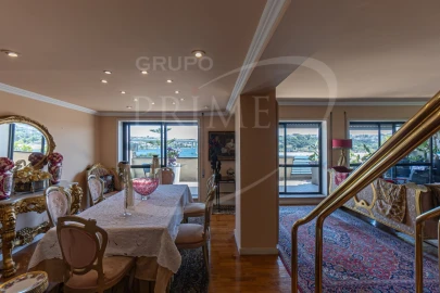 Apartamento T5 para Venda em Campanhã