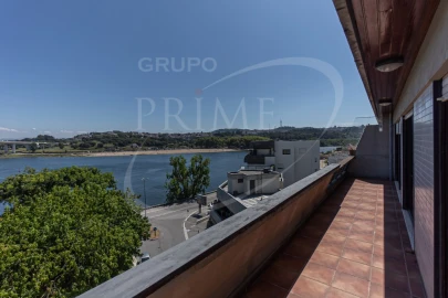 Apartamento T5 para Venda em Campanhã