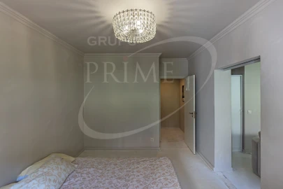 Apartamento T5 para Venda em Campanhã