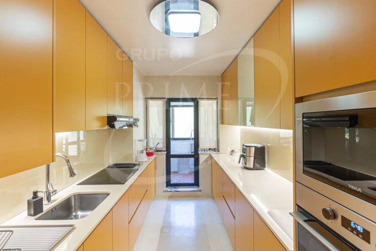 Apartamento T5 para Venda em Campanhã Foto 15