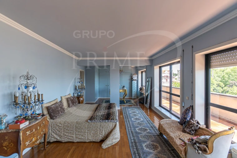 Apartamento T5 para Venda em Campanhã Foto 22