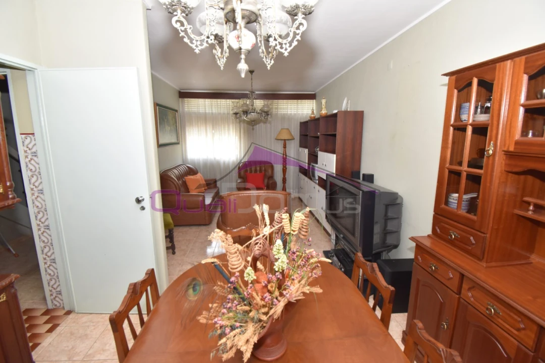 Moradia T4 para Venda em Nossa Sra de Fatima Foto 2