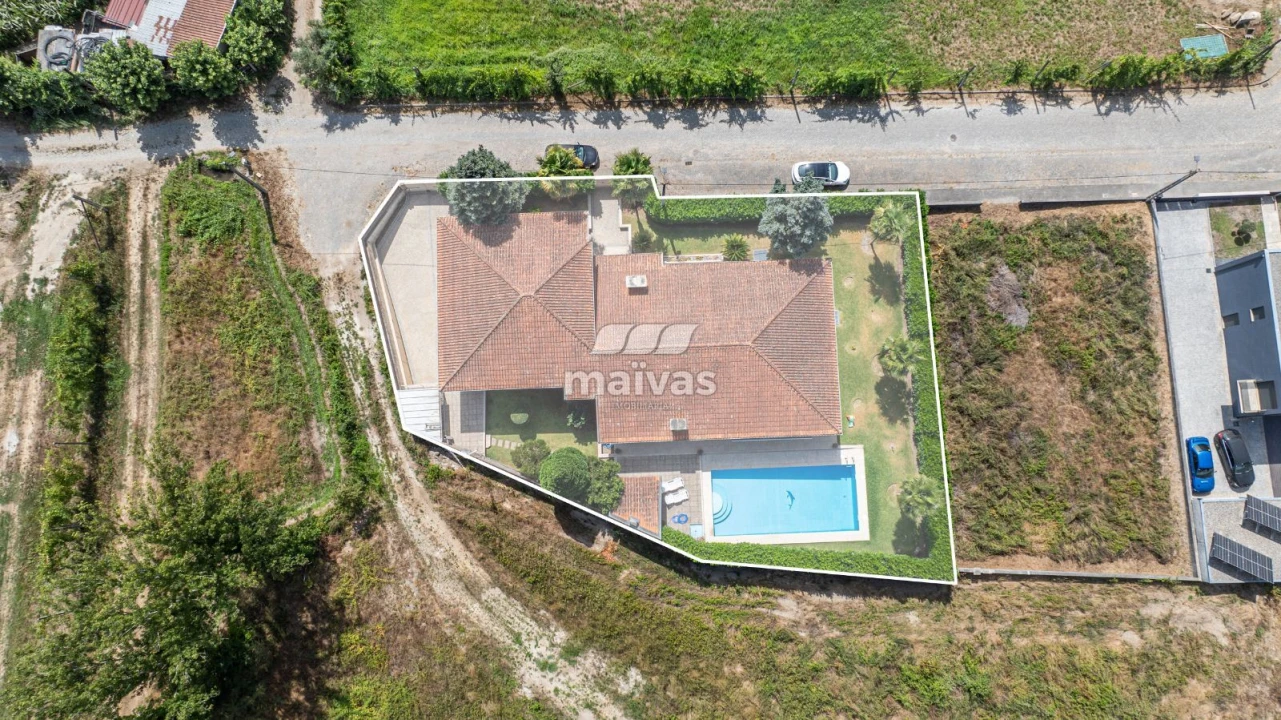 Moradia T3 para Venda em Taide Foto 6