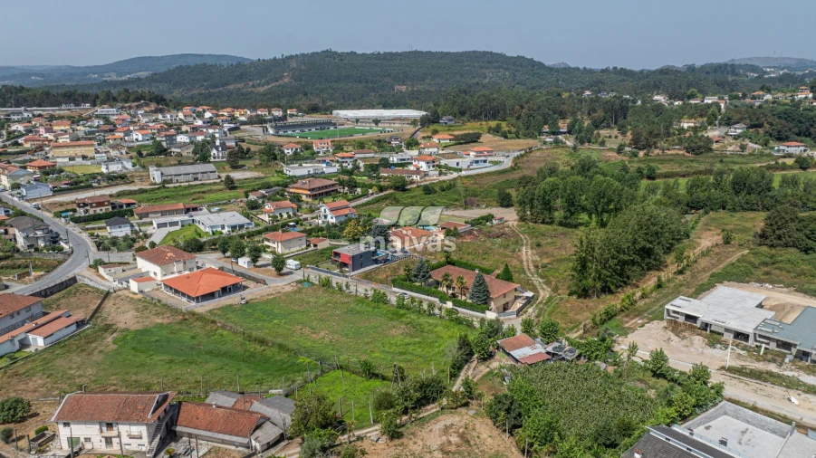 Moradia T3 para Venda em Taide Foto 38