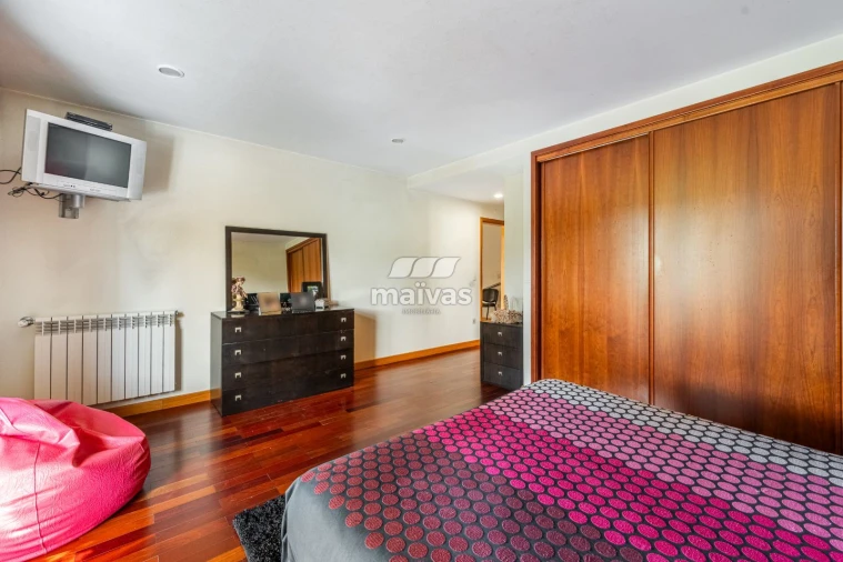 Moradia T3 para Venda em Taide Foto 23