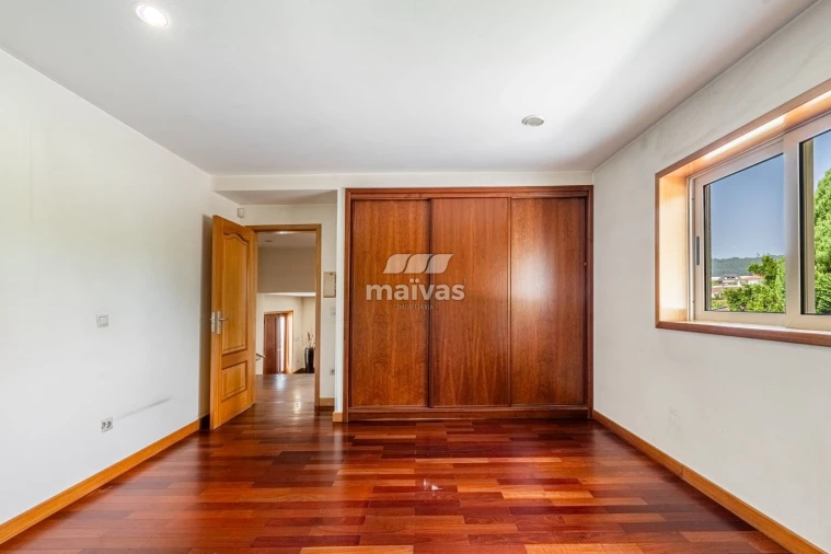 Moradia T3 para Venda em Taide Foto 27