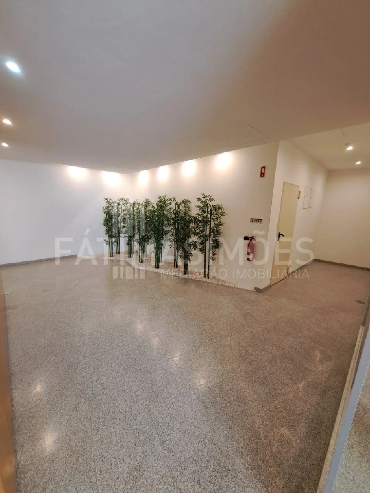 Apartamento T3 para Venda em Vila Praia de Ancora Foto 19