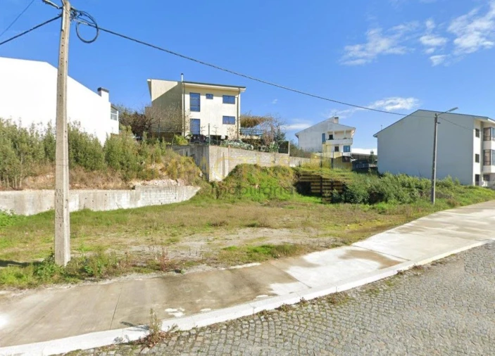 Terreno para Venda em Campo e Sobrado