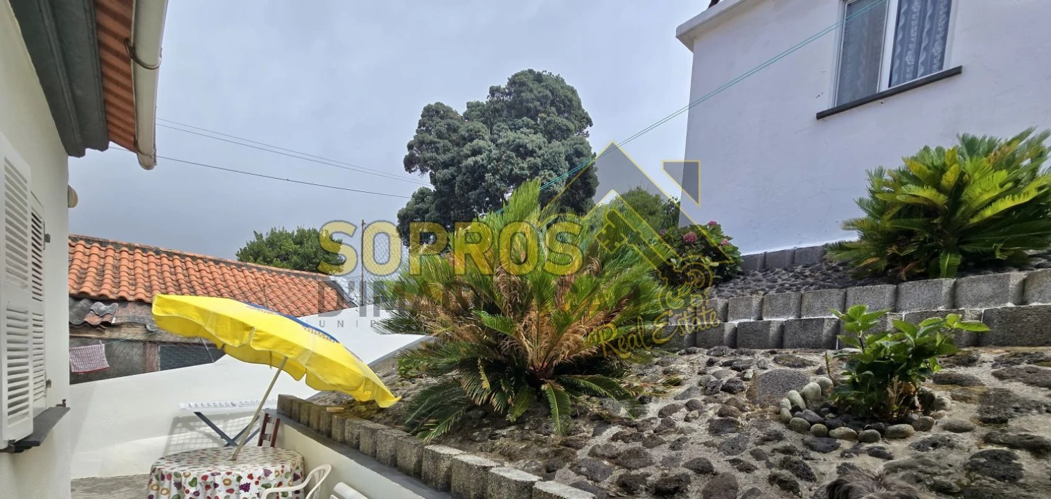 Moradia T4 para Venda em São Mateus da Calheta Foto 14