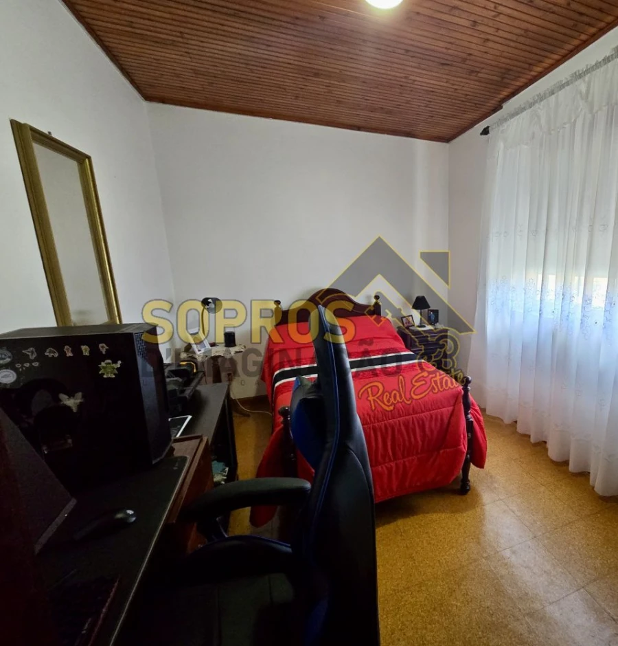 Moradia T4 para Venda em São Mateus da Calheta Foto 5