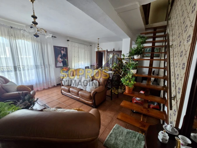 Moradia T4 para Venda em São Mateus da Calheta Foto 10