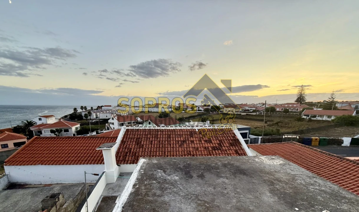Moradia T4 para Venda em São Mateus da Calheta Foto 18