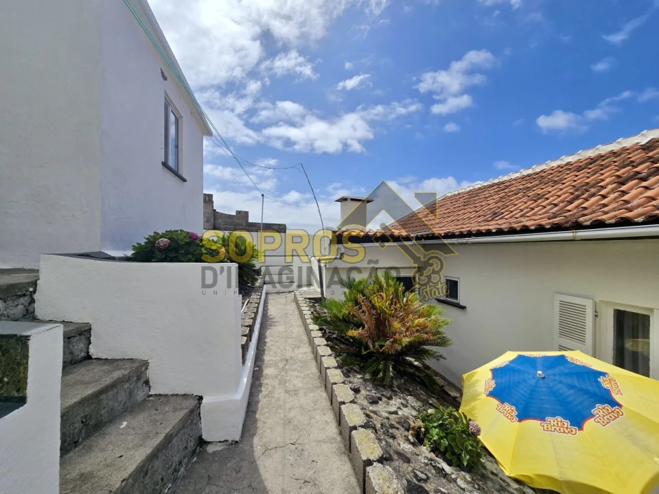 Moradia T4 para Venda em São Mateus da Calheta Foto 15