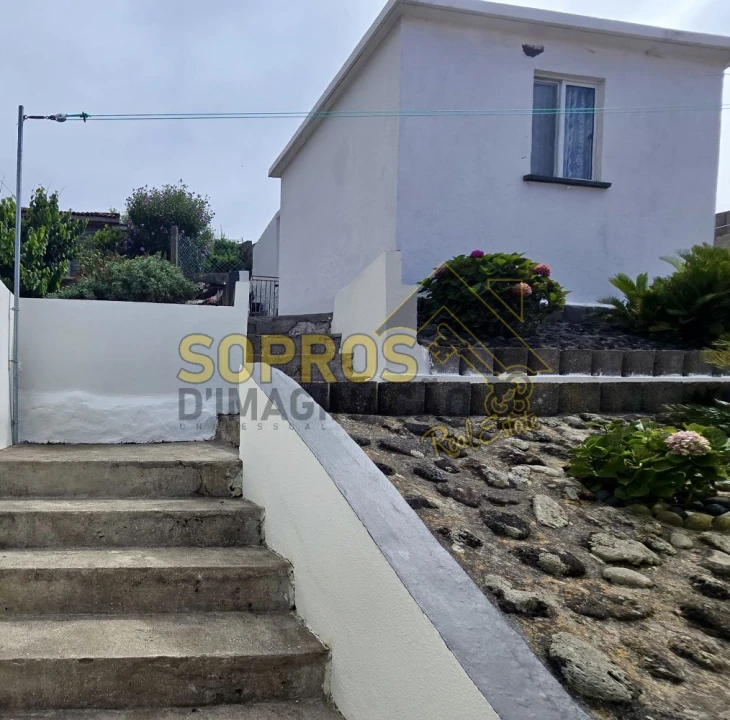 Moradia T4 para Venda em São Mateus da Calheta Foto 16