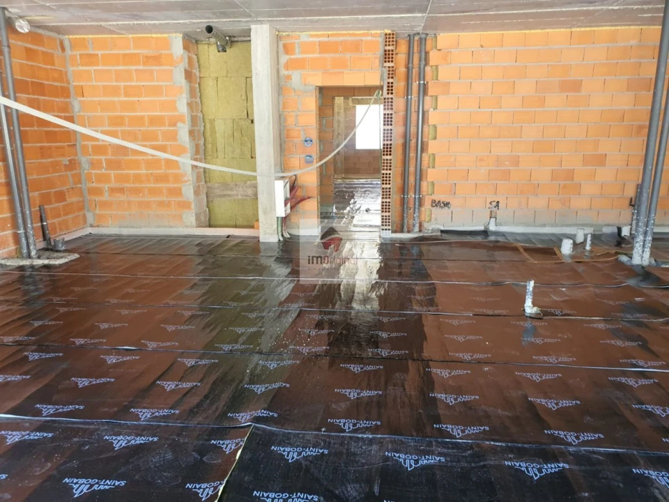 Apartamento T1 para Venda em Madalena Foto 30