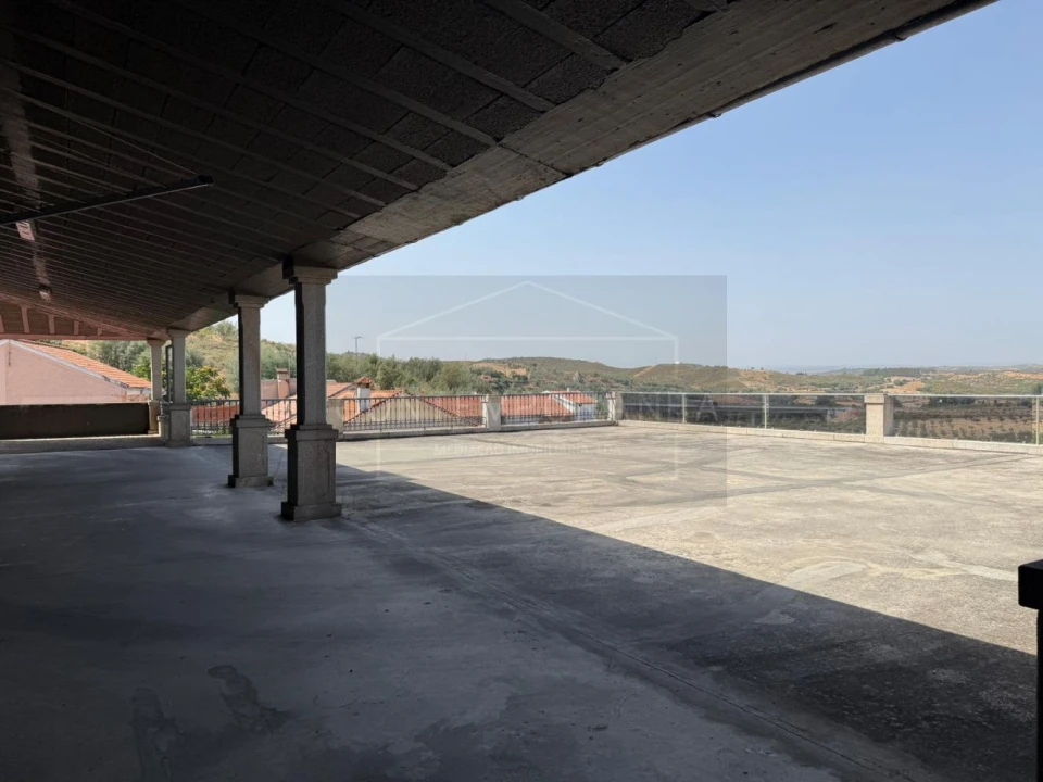 Moradia T6 para Venda em Mirandela Foto 46
