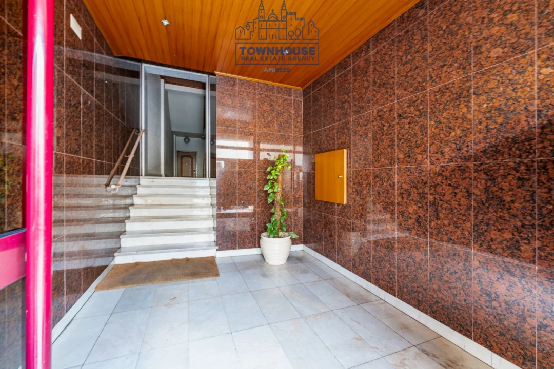 Apartamento T3 para Venda em Almada, Cova da Piedade, Pragal e Cacilhas Foto 33