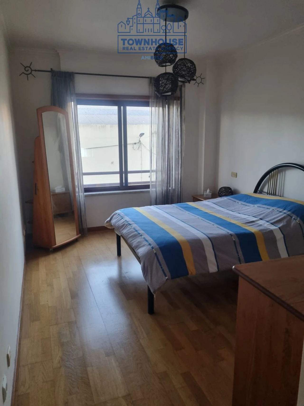 Apartamento T3 para Venda em Almada, Cova da Piedade, Pragal e Cacilhas Foto 1