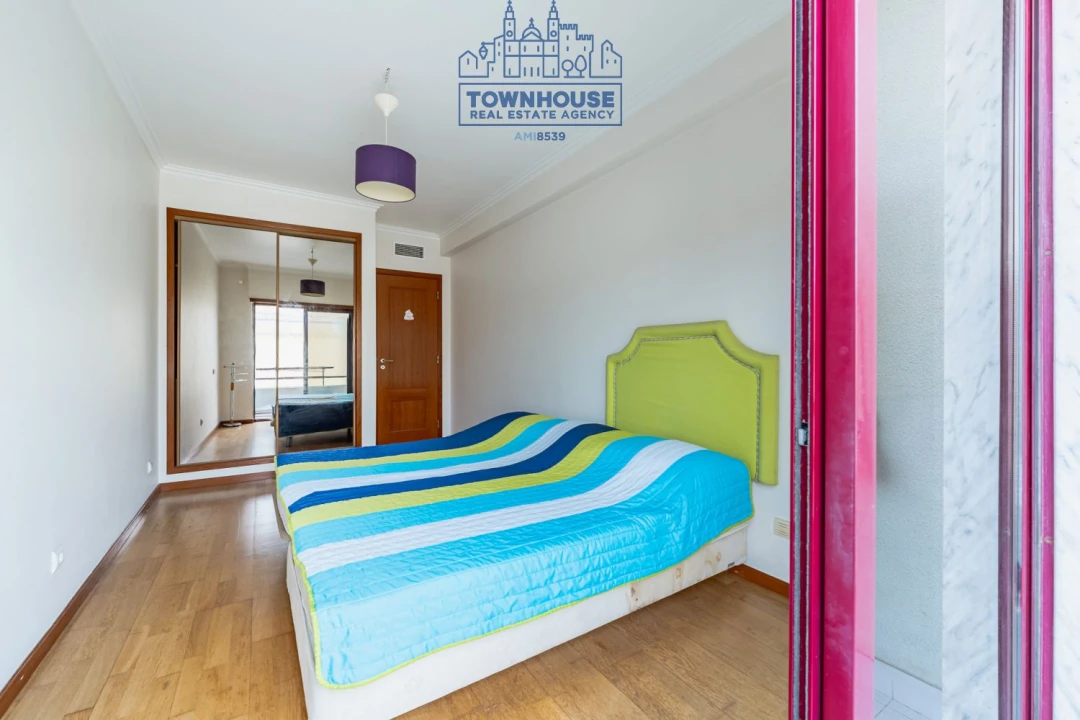 Apartamento T3 para Venda em Almada, Cova da Piedade, Pragal e Cacilhas Foto 17
