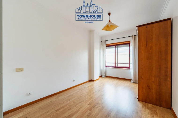 Apartamento T3 para Venda em Almada, Cova da Piedade, Pragal e Cacilhas Foto 12