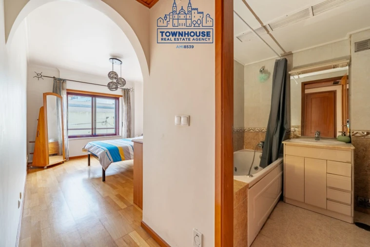 Apartamento T3 para Venda em Almada, Cova da Piedade, Pragal e Cacilhas Foto 22